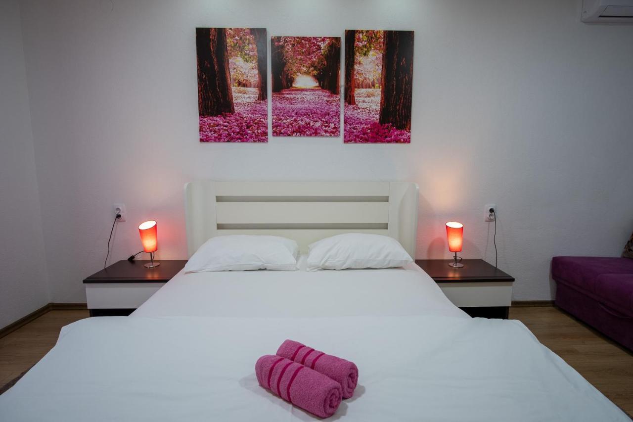Apartments Sweet Dreams Требинье Экстерьер фото