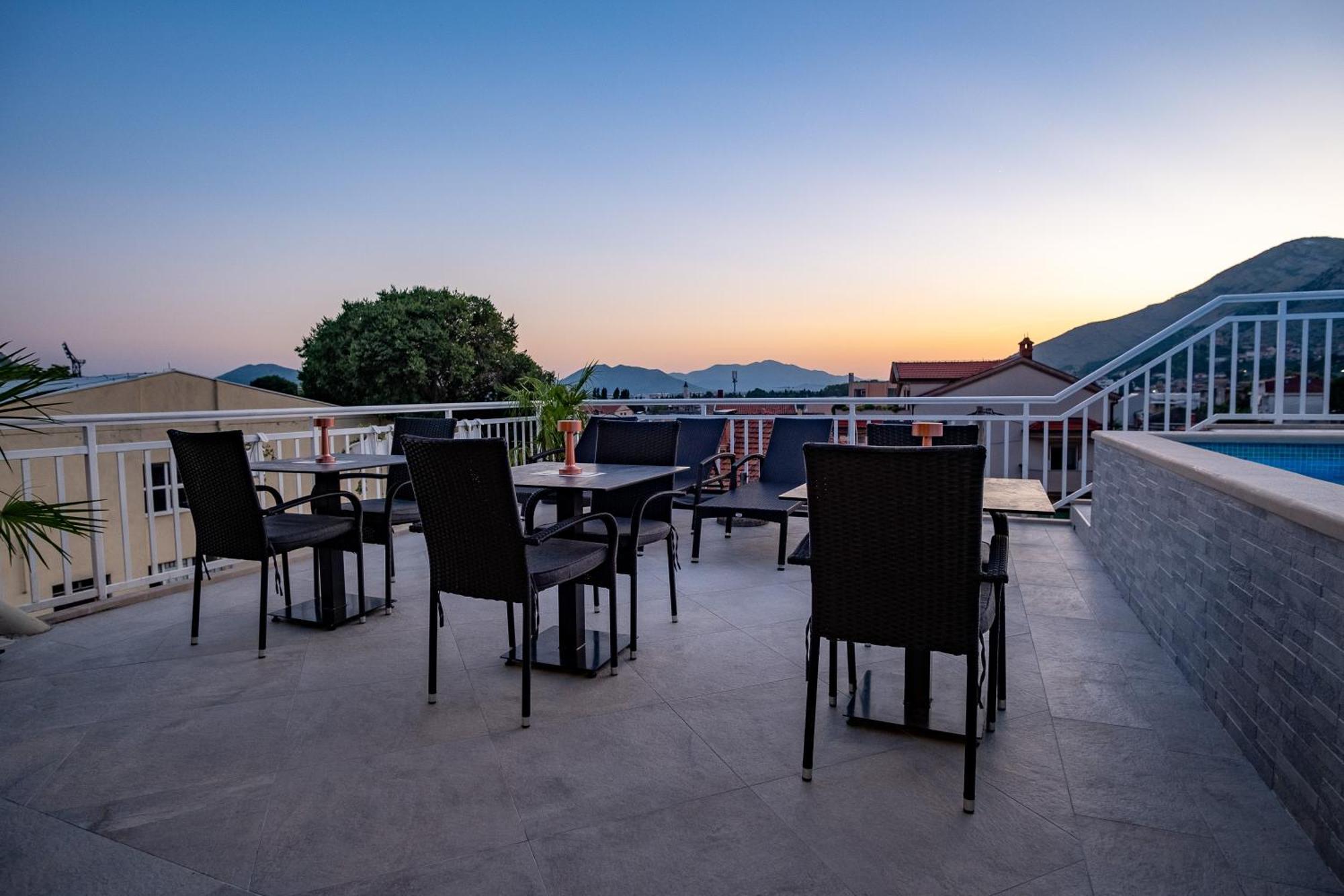 Apartments Sweet Dreams Требинье Экстерьер фото