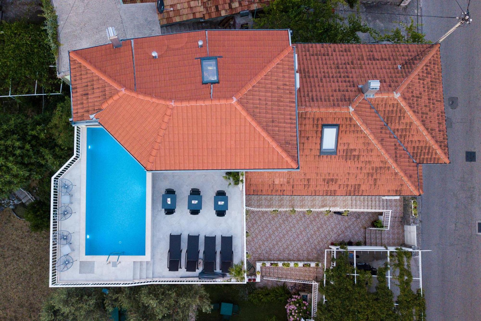 Apartments Sweet Dreams Требинье Экстерьер фото