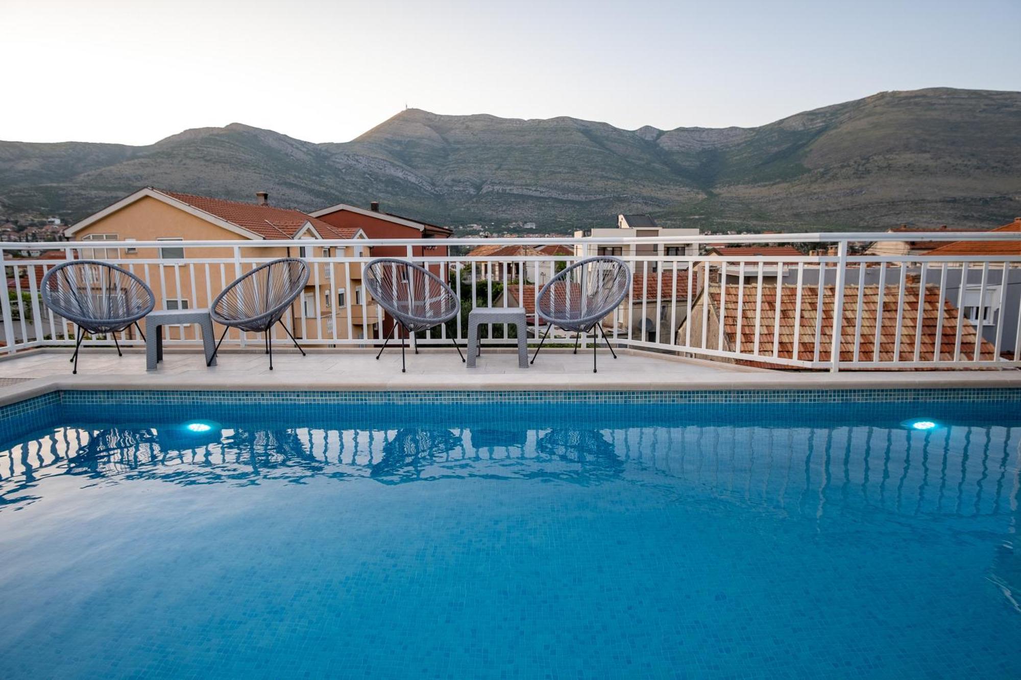 Apartments Sweet Dreams Требинье Экстерьер фото